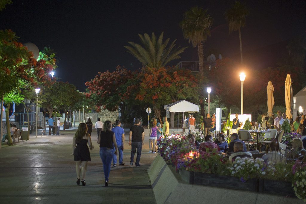 Entertainment & Nightlife